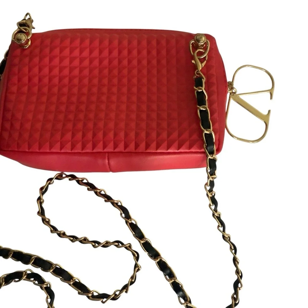 Valentino Rockstud Crossbody black & gold chain Purse Clutch Bag makeup pouch - Picture 5 of 5